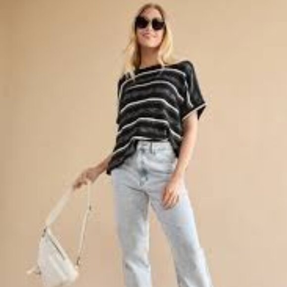 FRANCESCA'S COLLECTIONS PARRIS STRIPE DOLMAN TOP COLOR BLACK WHITE SIZE XL NWOT - Picture 1 of 6